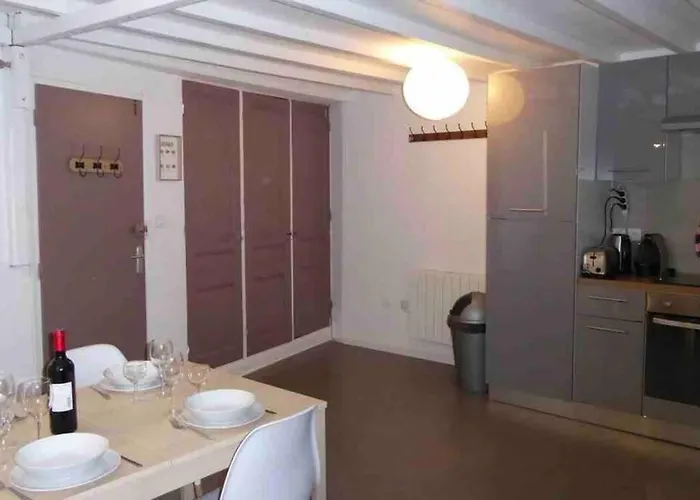 T2 Coeur Village Apartman *